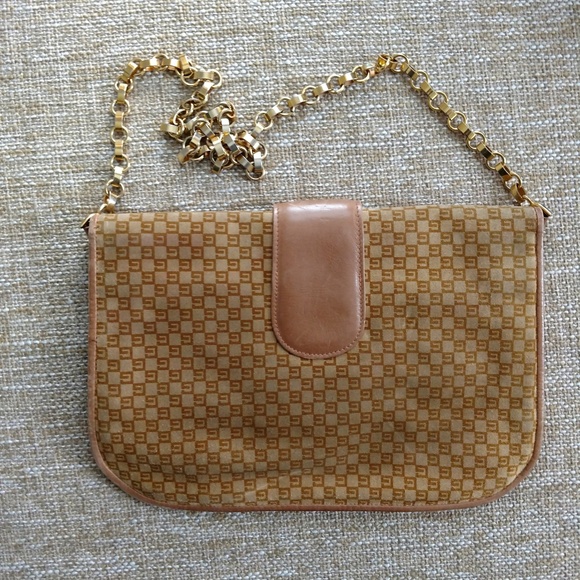 Beige Suede Vintage Gucci Shoulder Bag Purse - Picture 2 of 6